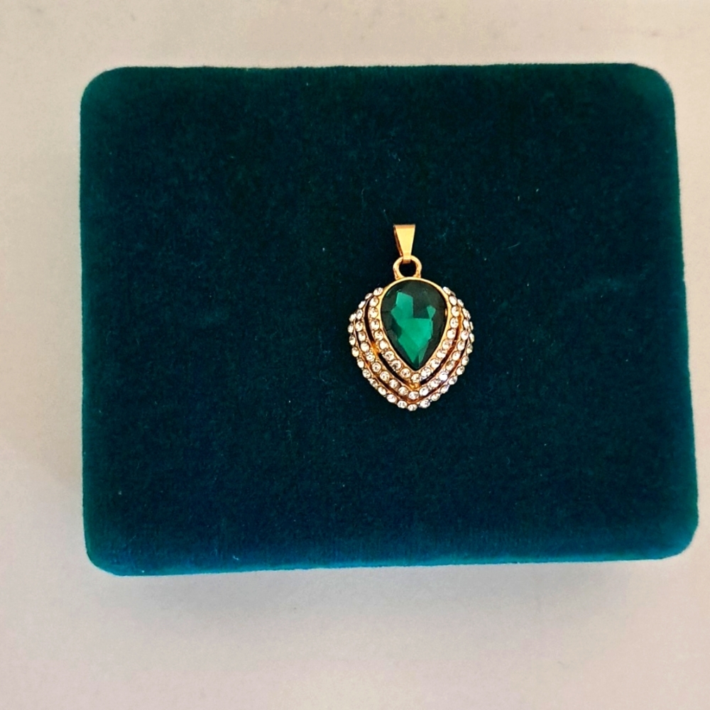 Emerald Green Tear Drop Pear Shaped Gold Plated Heart Pendant